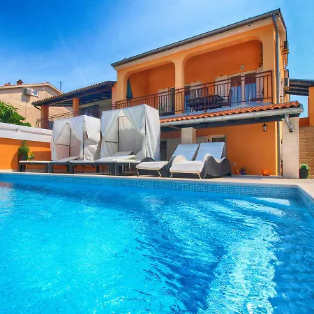 House Vesna 1479