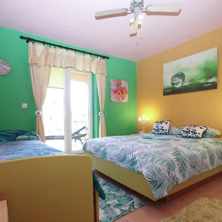 House Vesna 1479 Holiday home